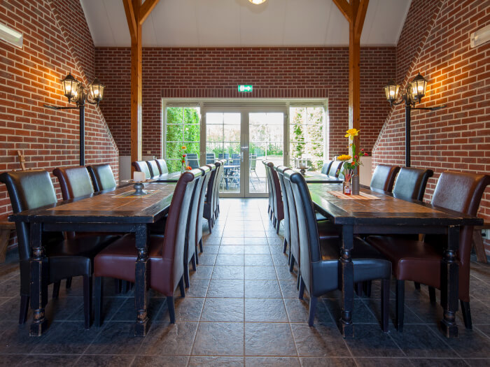 Vakantiehuis in Groede (Zeeland) voor 24 personen met 12 slaapkamers.