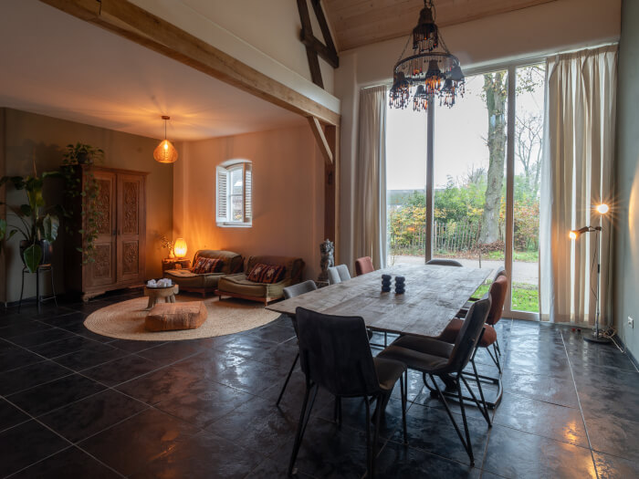 Vakantiehuis in Lierop (Noord-Brabant) voor 10 personen met 6 slaapkamers.