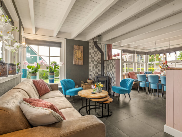 Vakantiehuis in Oudesluis (Noord-Holland) voor 10 personen met 4 slaapkamers.