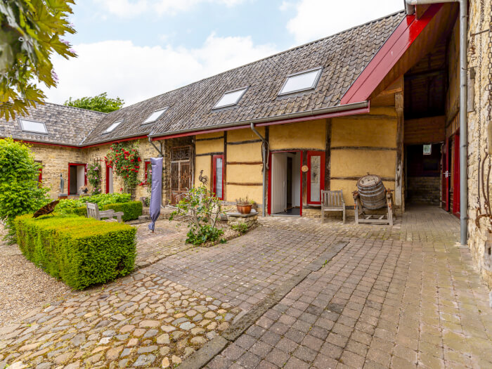 Vakantiehuis in Wijlre (Limburg) voor 28 personen met 13 slaapkamers.