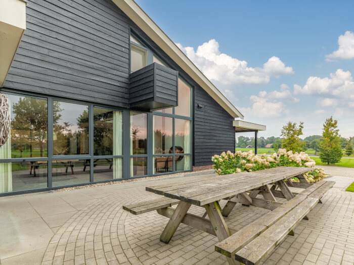 Vakantiehuis in Rekken (Gelderland) voor 16 personen met 8 slaapkamers.