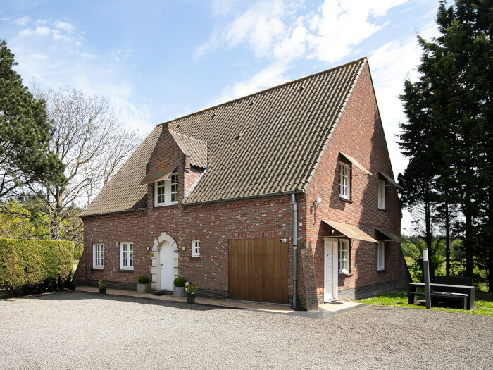 Vakantiehuis in Zelzate (Oost-Vlaanderen) voor 14 personen met 7 slaapkamers.