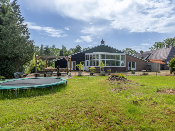 Vakantiehuis in Den Ham (Overijssel) voor 18 personen met 9 slaapkamers.