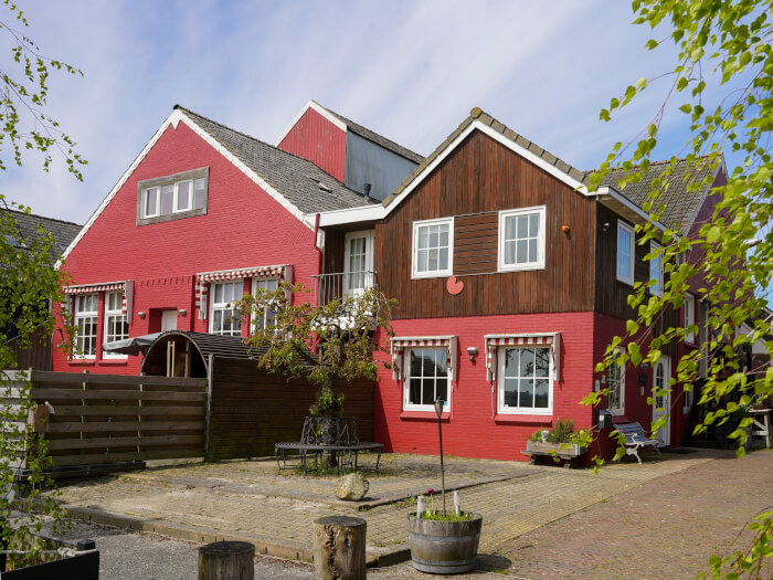 Vakantiehuis in Elahuizen (Friesland) voor 10 personen met 3 slaapkamers.