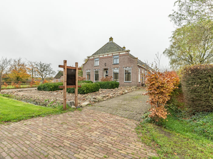 Vakantiehuis in Wapse (Drenthe) voor 30 personen met 12 slaapkamers.