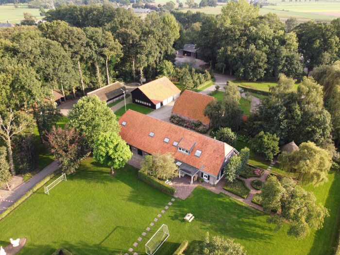 Vakantiehuis in Bennekom (Gelderland) voor 20 personen met 7 slaapkamers.