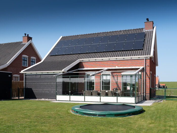 Vakantiehuis in Colijnsplaat (Zeeland) voor 10 personen met 5 slaapkamers.