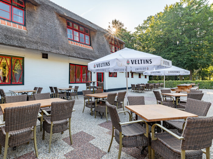 Vakantiehuis in Appelscha (Friesland) voor 30 personen met 14 slaapkamers.