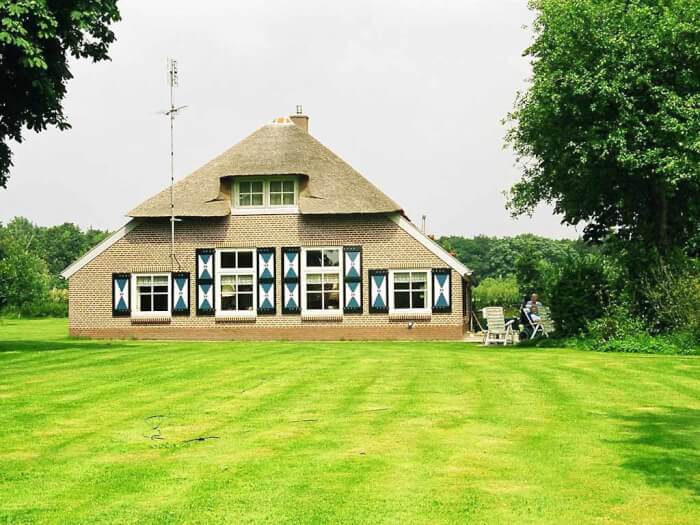 Vakantiehuis in Ommen (Overijssel) voor 12 personen met 6 slaapkamers.