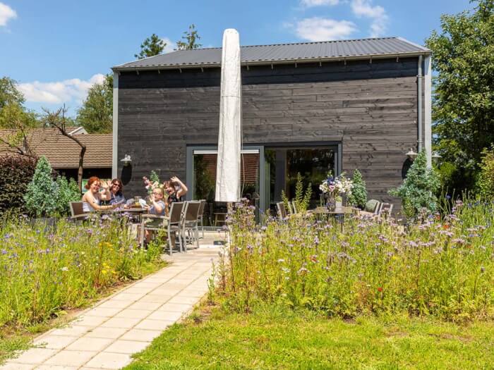Vakantiehuis in Buurse (Overijssel) voor 12 personen met 6 slaapkamers.