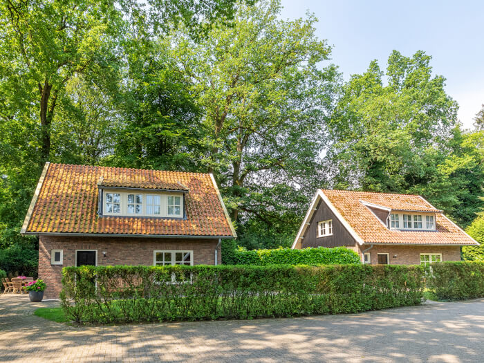 Vakantiehuis in Losser (Overijssel) voor 16 personen met 8 slaapkamers.