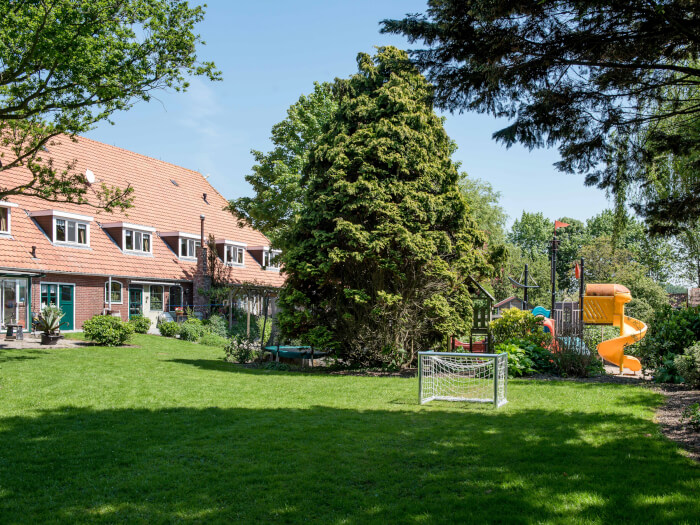 Vakantiehuis in Slootdorp (Noord-Holland) voor 23 personen met 8 slaapkamers.