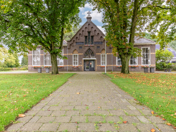 Vakantiehuis in Lattrop-Breklenkamp (Overijssel) voor 14 personen met 7 slaapkamers.