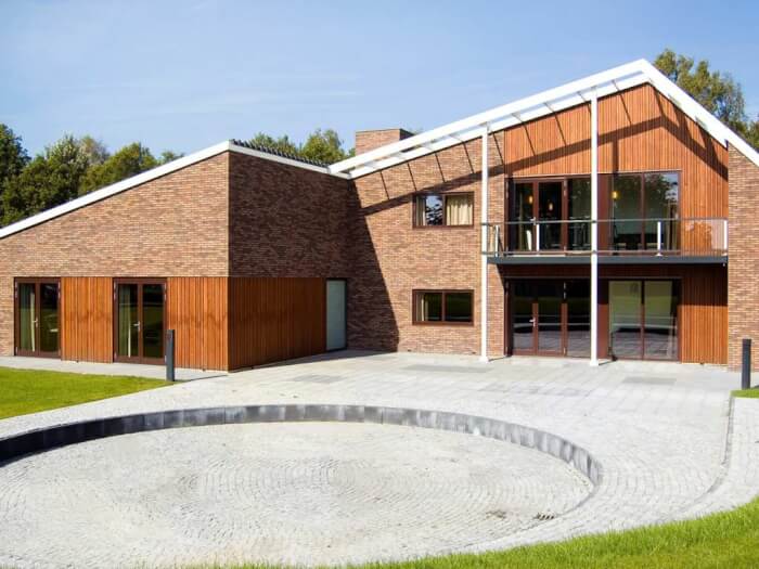 Vakantiehuis in Stadskanaal (Drenthe) voor 75 personen met 28 slaapkamers.