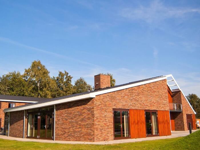 Vakantiehuis in Stadskanaal (Drenthe) voor 75 personen met 28 slaapkamers.