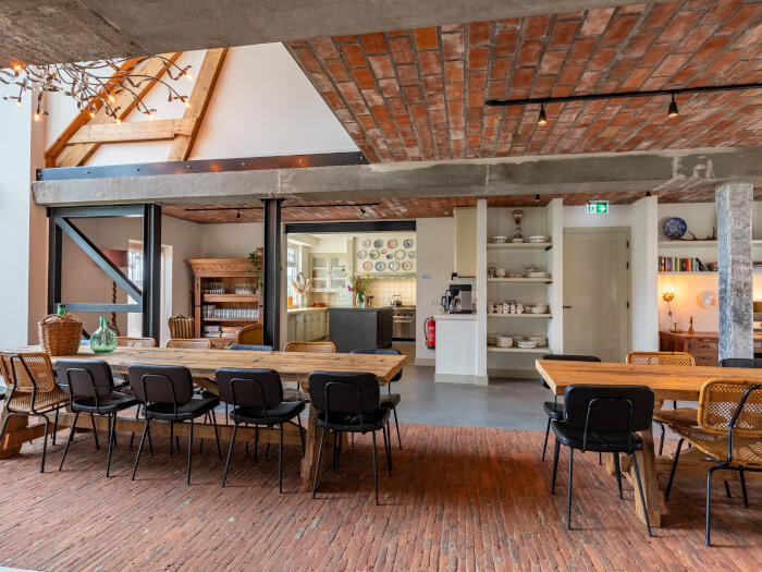 Vakantiehuis in Otterlo (Gelderland) voor 18 personen met 9 slaapkamers.