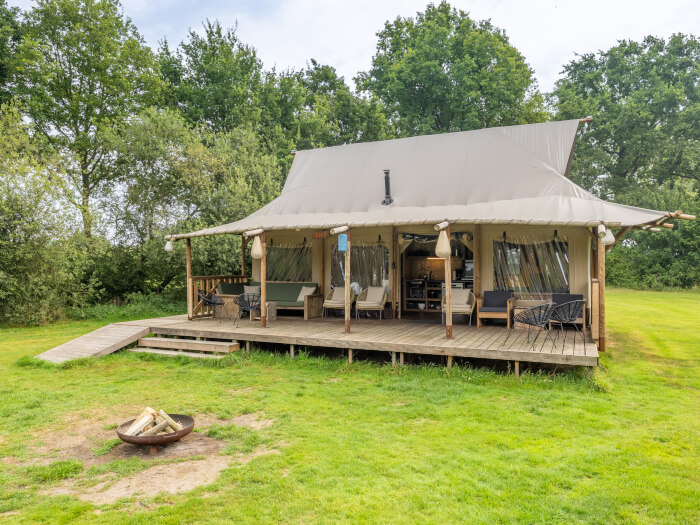 Vakantiehuis in Beltrum (Gelderland) voor 82 personen met 41 slaapkamers.