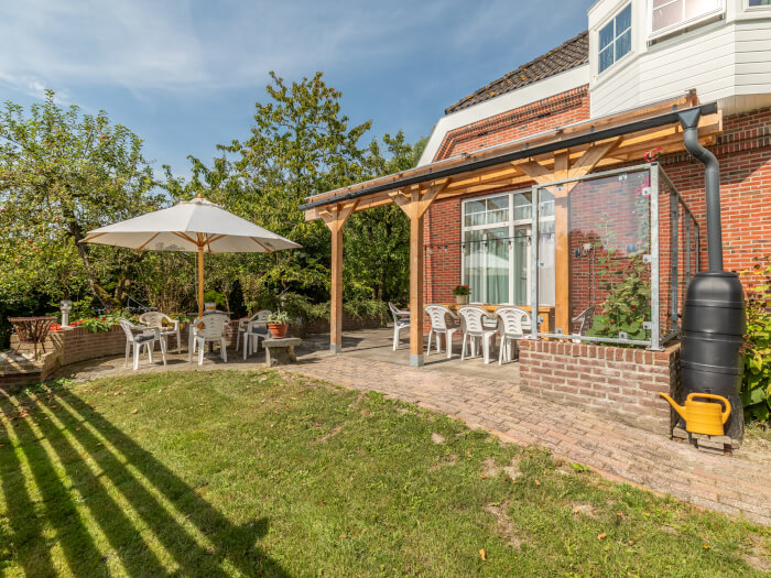 Vakantiehuis in Zoutkamp (Groningen) voor 10 personen met 5 slaapkamers.