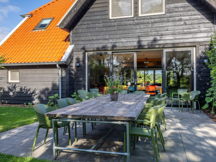 Vakantiehuis in Zuidvelde (Drenthe) voor 20 personen met 10 slaapkamers.
