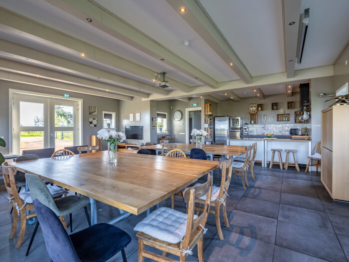 Vakantiehuis in Middenbeemster (Noord-Holland) voor 16 personen met 5 slaapkamers.