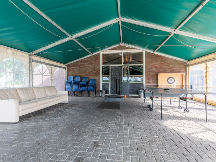 Vakantiehuis in Zwiggelte (Drenthe) voor 20 personen met 2 slaapkamers.