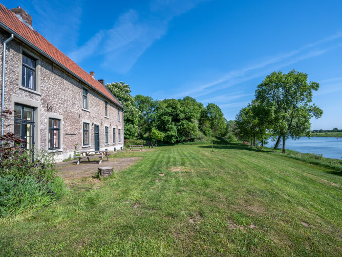Vakantiehuis in Grubbenvorst (Limburg) voor 14 personen met 6 slaapkamers.