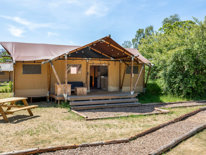 Vakantiehuis in Beltrum (Gelderland) voor 42 personen met 21 slaapkamers.