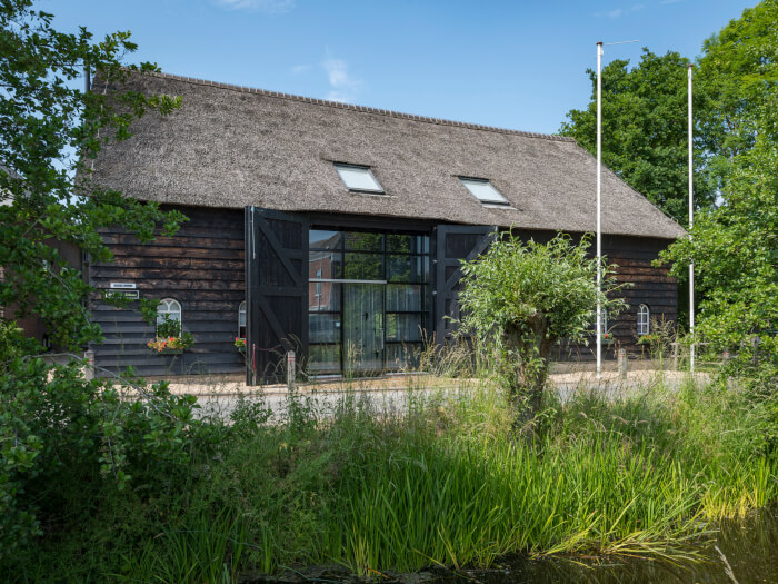 Vakantiehuis in Ottoland (Zuid-Holland) voor 20 personen met 4 slaapkamers.
