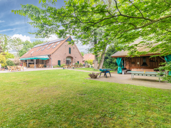 Vakantiehuis in Rekken (Gelderland) voor 16 personen met 4 slaapkamers.