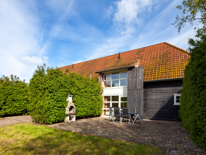 Vakantiehuis in Groede (Zeeland) voor 18 personen met 9 slaapkamers.