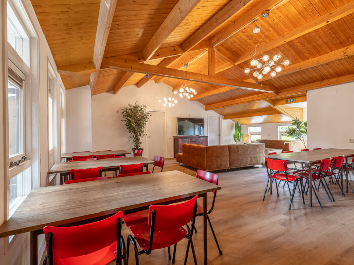 Vakantiehuis in Hardenberg (Overijssel) voor 18 personen met 7 slaapkamers.