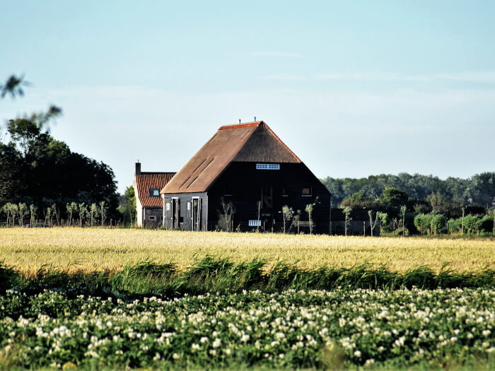 Vakantiehuis in Oostkapelle (Zeeland) voor 20 personen met 9 slaapkamers.