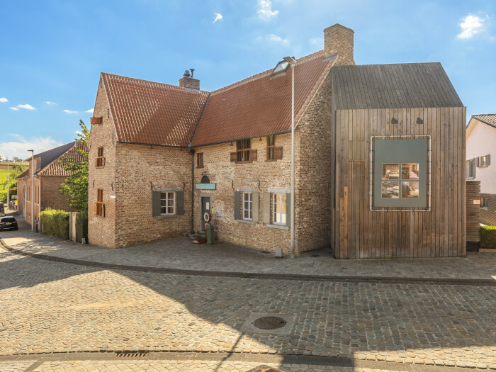 Vakantiehuis in Tegelen (Limburg) voor 16 personen met 6 slaapkamers.