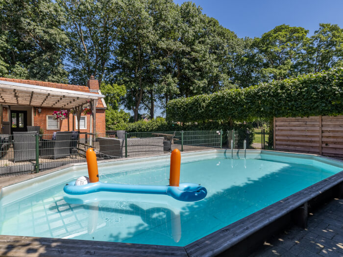 Vakantiehuis in 2e Exloërmond (Drenthe) voor 14 personen met 4 slaapkamers.