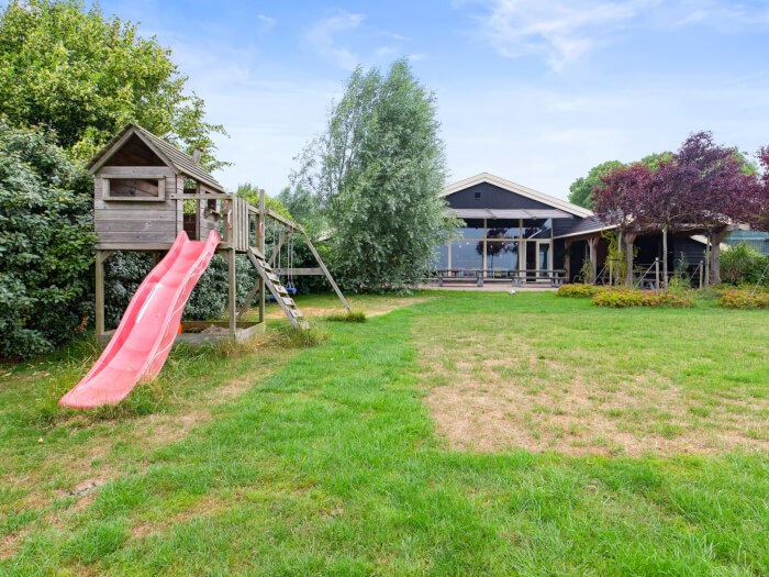 Vakantiehuis in Avenhorn (Noord-Holland) voor 17 personen met 10 slaapkamers.