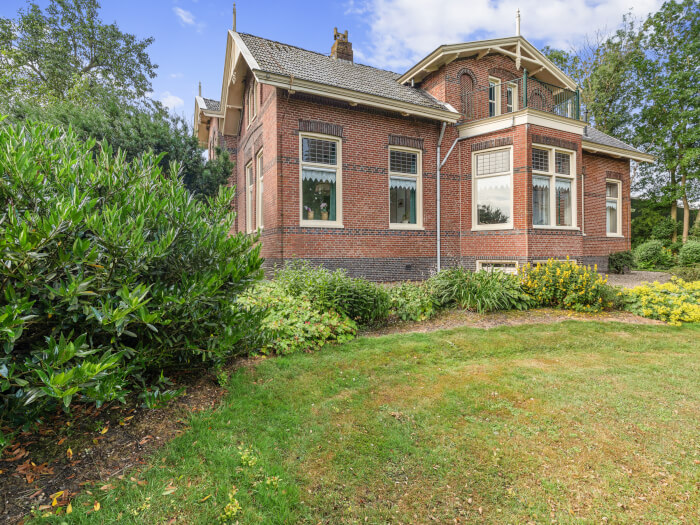 Vakantiehuis in Nieuwolda (Groningen) voor 12 personen met 7 slaapkamers.