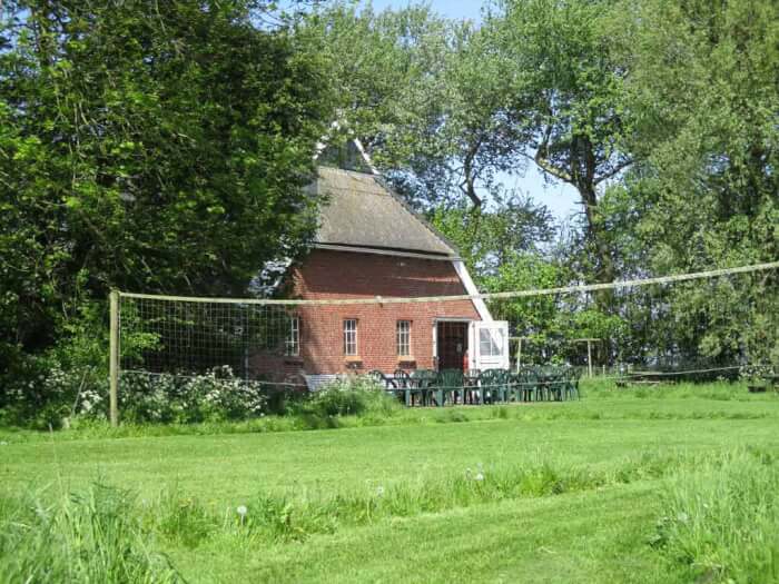 Vakantiehuis in Noordpolderzijl (Groningen) voor 20 personen met 6 slaapkamers.
