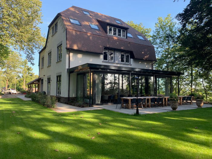 Vakantiehuis in Beek (Gelderland) voor 26 personen met 9 slaapkamers.