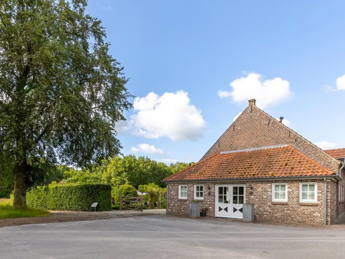 Vakantiehuis in Geijsteren (Limburg) voor 24 personen met 8 slaapkamers.